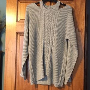Gray long sleeve clavicle cut out sweater